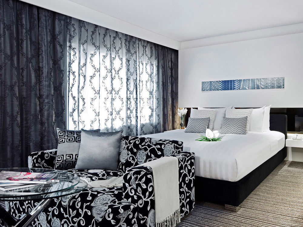 Kew Wanchai Hotel 4*